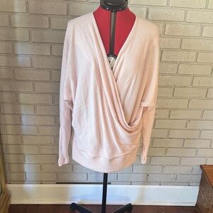Free People Light Pink V-Neck Sweater size Small